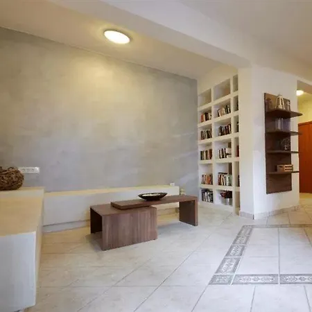 Apart Otel Marios