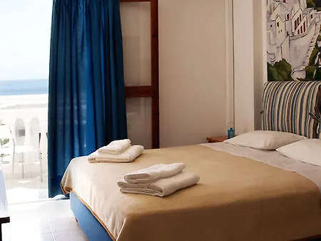 Marios Kamari (Santorini)