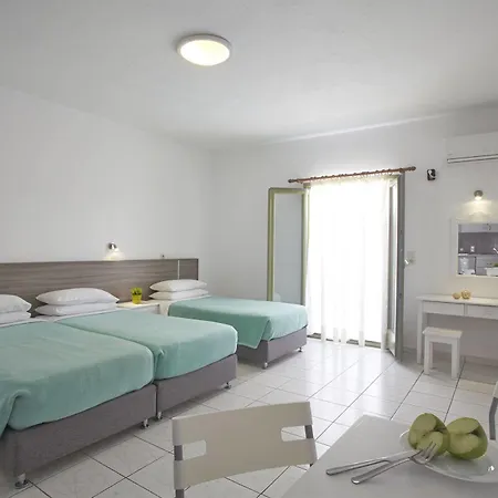 Aparthotel Marios Kamari (Santorini)