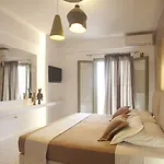 Apartahotel Marios Kamári