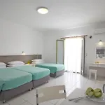 Marios 4*