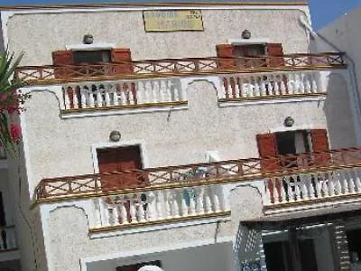 Aparthotel Marios Kamari (Santorini)