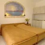 Marios 4*