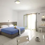 Marios 4*